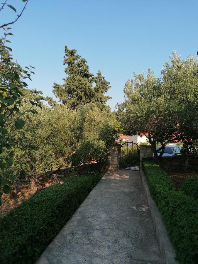 La Petite Maison Splitska Extérieur photo