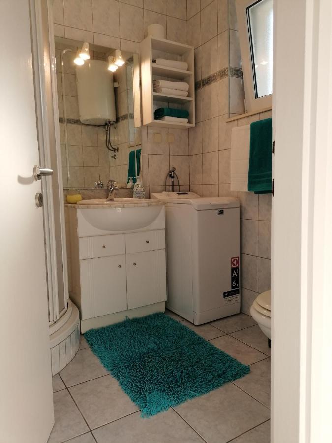 La Petite Maison Splitska Extérieur photo